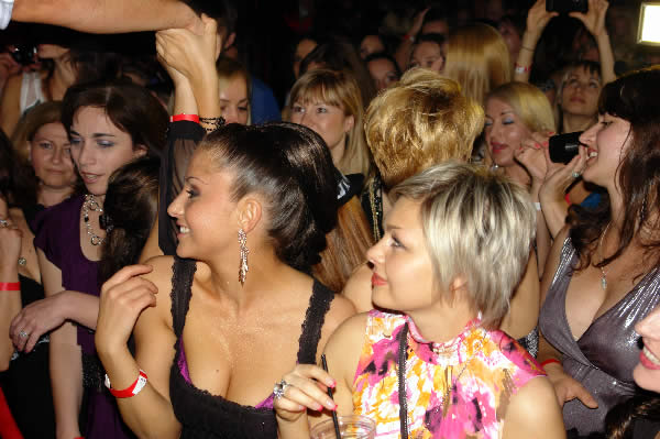 Солист группы «Иванушки-International» Кирилл Андреев Наталья Грозовская kirill andreev concert atlanta3