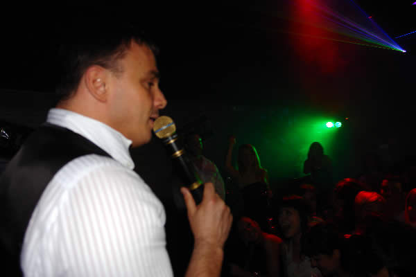 Солист группы «Иванушки-International» Кирилл Андреев Наталья Грозовская kirill andreev concert atlanta4