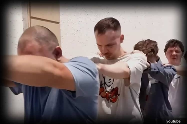 Молчание кремлят?