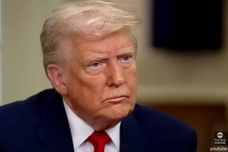 «100 дней бездарности». Главные итоги первых трех месяцев президентства Трампа